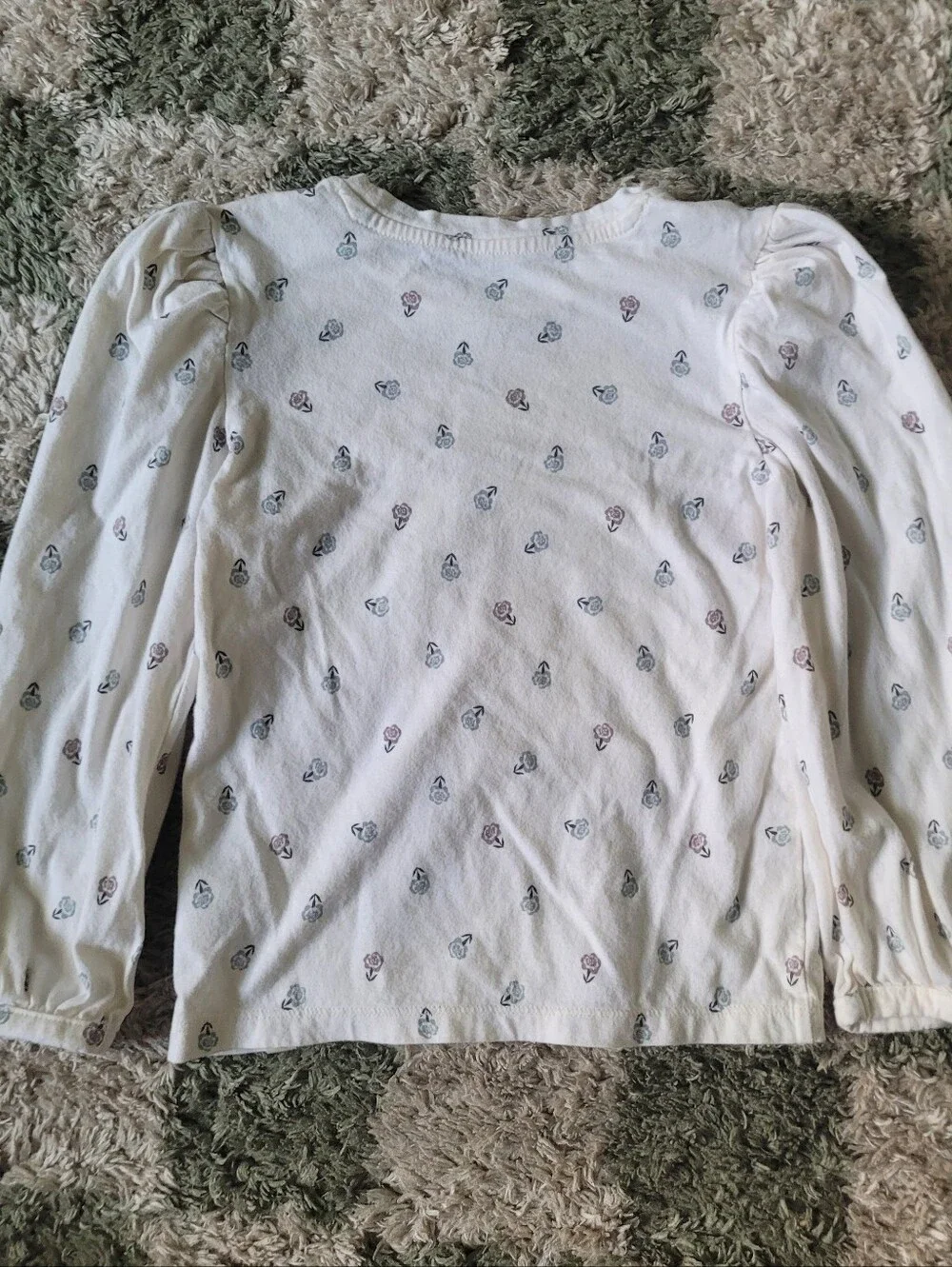 Girls' White Long-Sleeve Puff Shoulder Heart Top